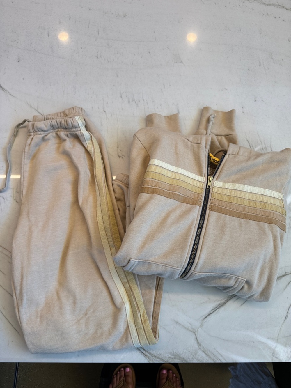 Aviator Nation Sweatset